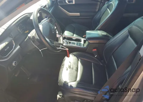 2021 Ford Explorer Xlt z USA, uszkodzony, nr VIN 1FMSK7DH8MGA99977